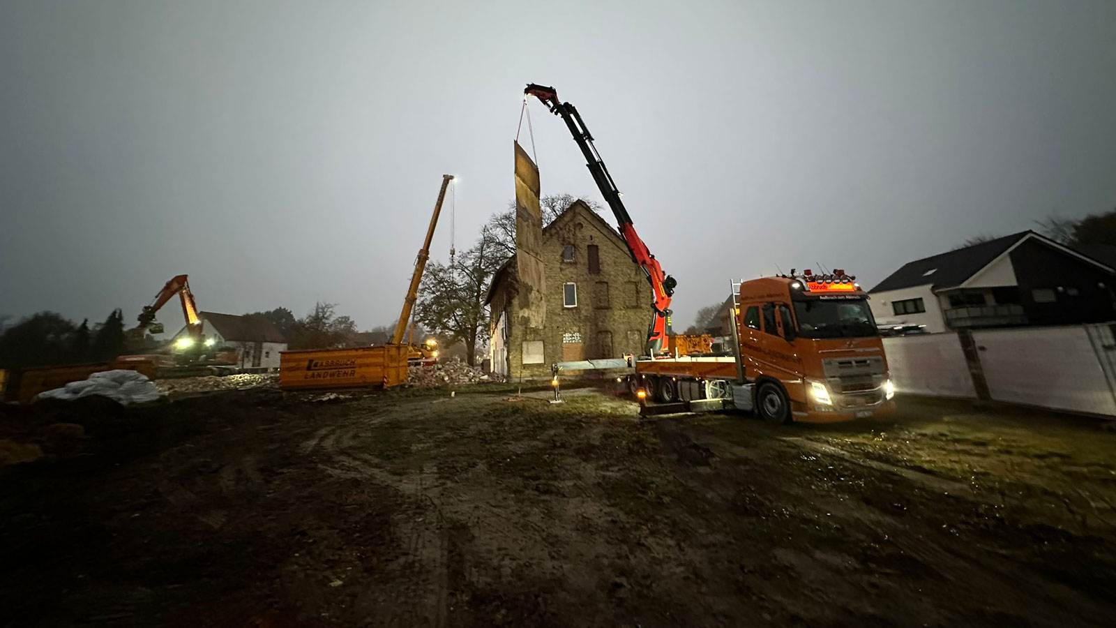 Abbruch an Schienen mit Abbruchvorhang